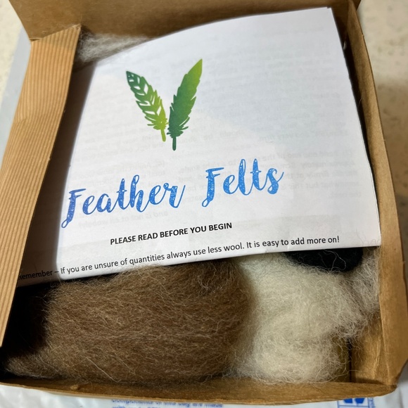 Needle Felting Kit Reindeer Feather Felts Intermediate Made England 18 cm Tall - Picture 8 of 9